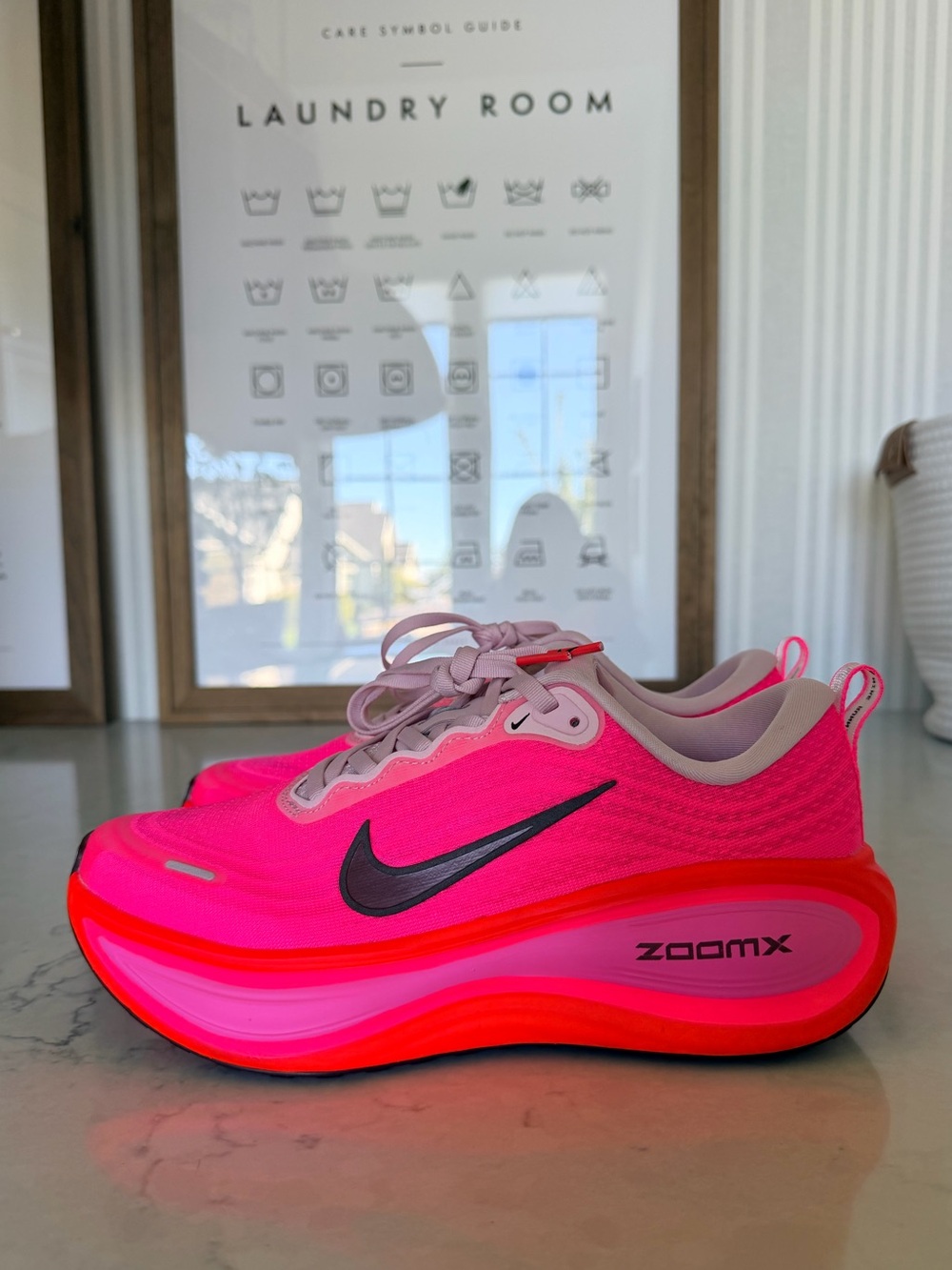 Nike Vomero Plus Women’s hyper pink/burgundy Running Shoes